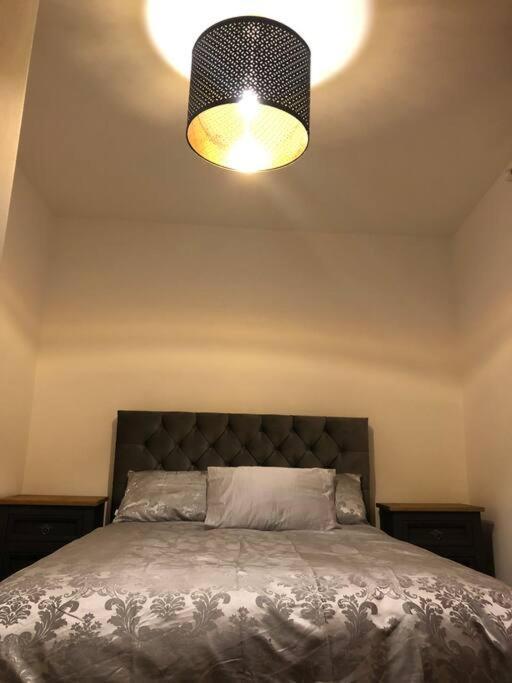 The Villas, Newly Refurbished Modern Home - Free Parking, Prime, Netflix Μπάκινγχαμ Εξωτερικό φωτογραφία